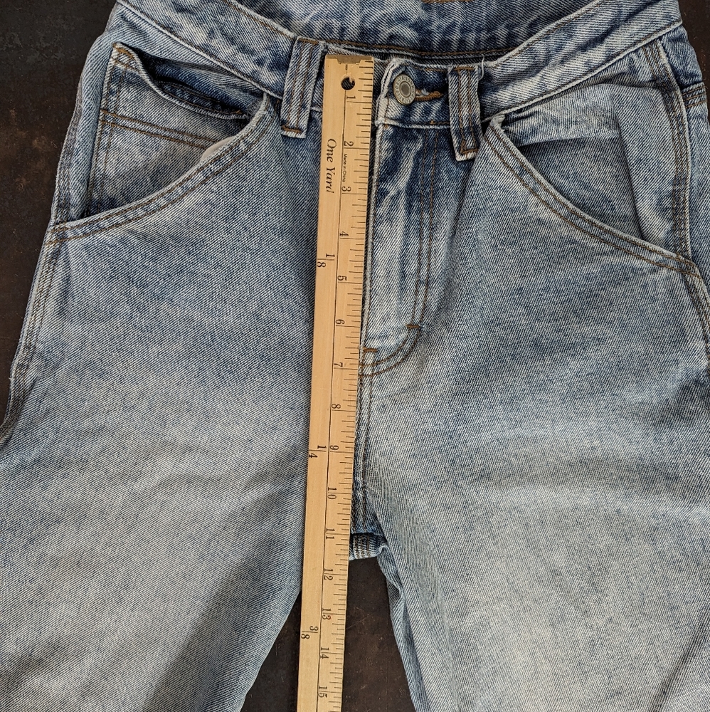 Brandy Melville / J. Galt light wash wide leg cargo jeans - Picture 4 of 6